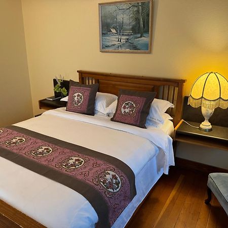 Rodmay Hotel พาวเวลล์ ริเวอร์ ภายนอก รูปภาพ