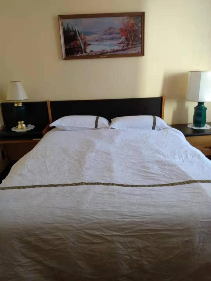 Rodmay Hotel พาวเวลล์ ริเวอร์ ภายนอก รูปภาพ
