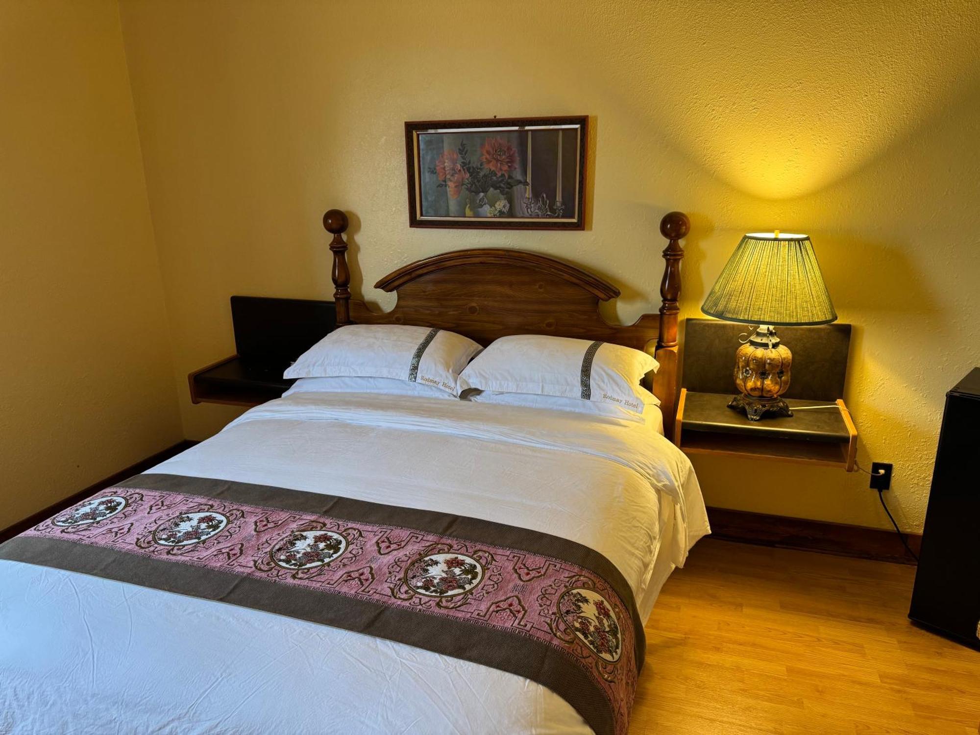 Rodmay Hotel พาวเวลล์ ริเวอร์ ภายนอก รูปภาพ