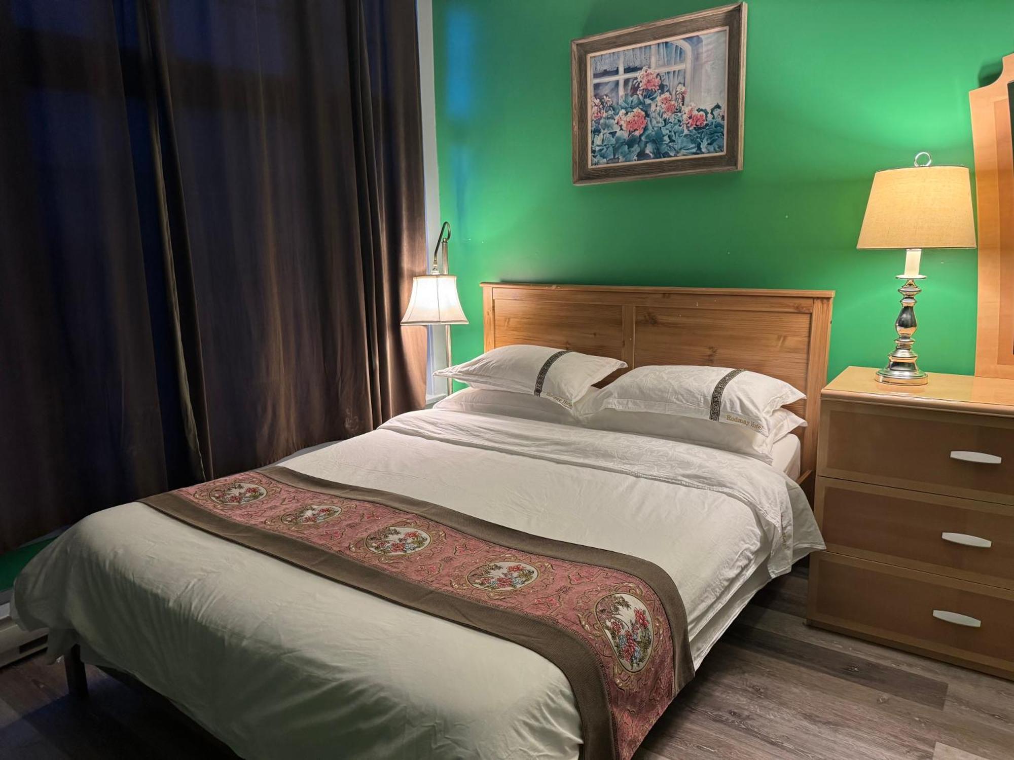 Rodmay Hotel พาวเวลล์ ริเวอร์ ภายนอก รูปภาพ